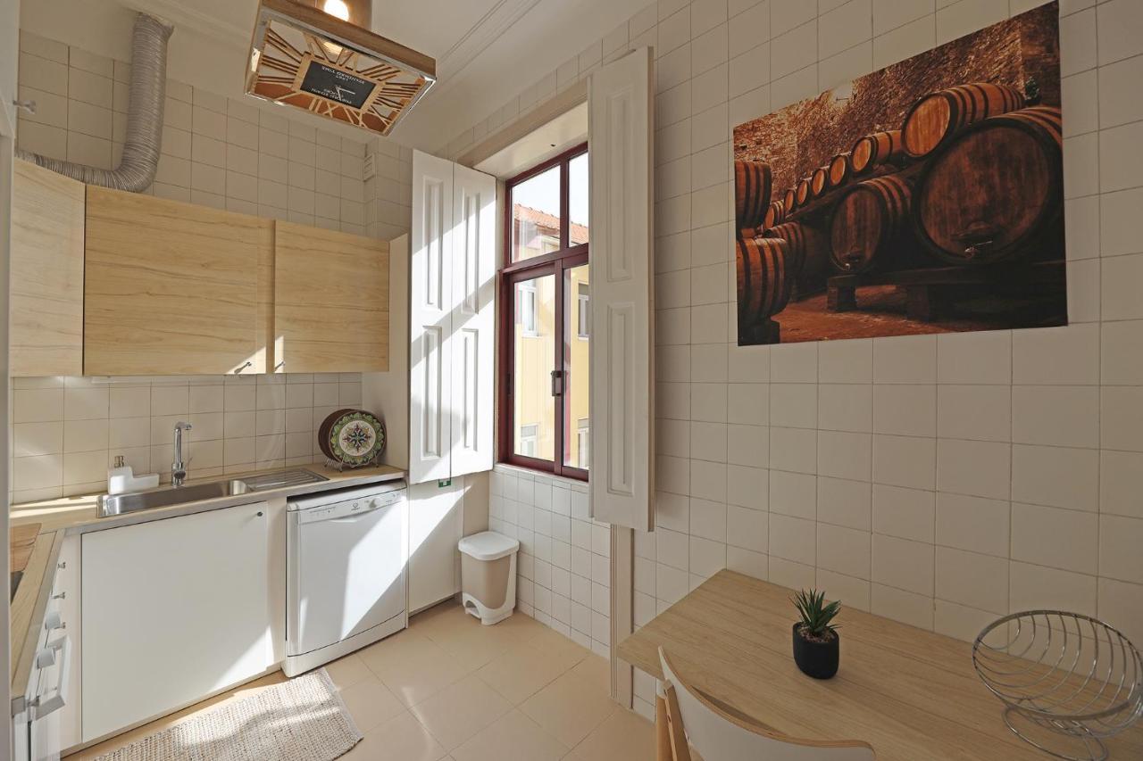 Flh Porto Classic Apartment With Parking Exterior photo